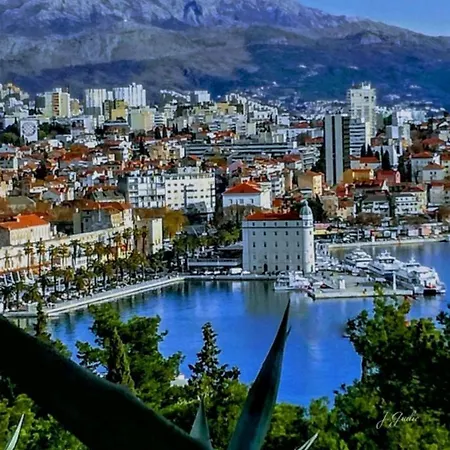 Vlatka Apartment Split